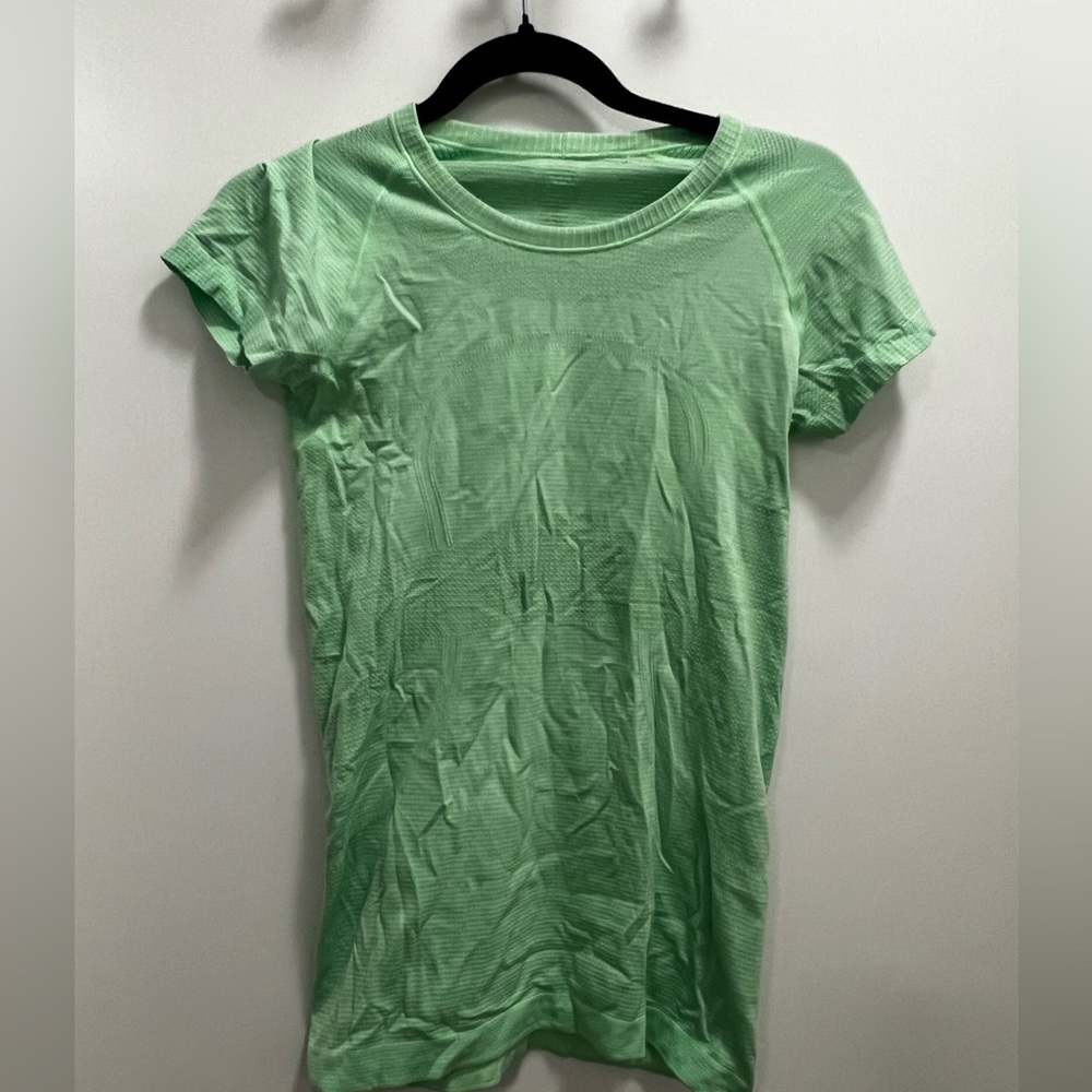 Lululemon swiftly short sleeve